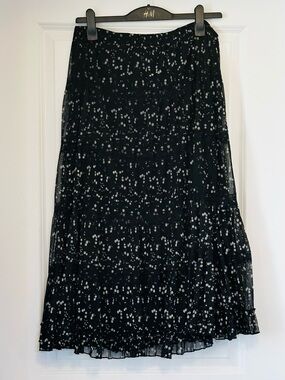 CASA DONNA Skirt Chiffon Lace Black Grey Tiny Flowers Full  Fluffy Lined Size L